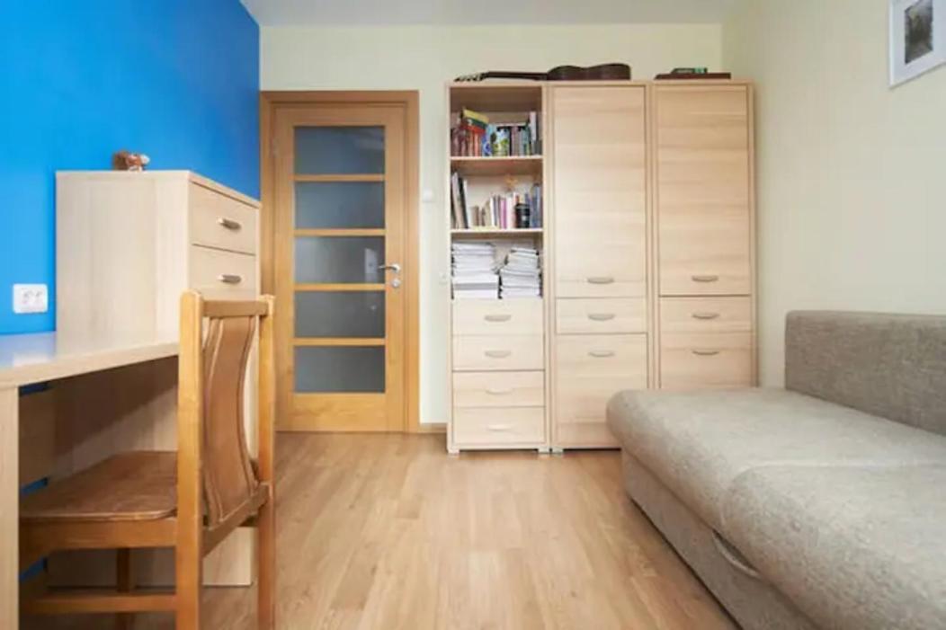 Cozy Private Room In A Three Room Apartment Free Parking Feel Like At Home Vilnius Ngoại thất bức ảnh